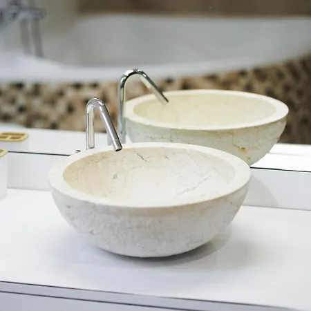 Dom V Strani * Poniky