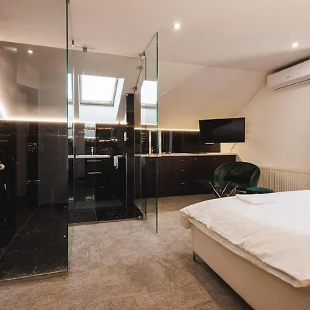 Dom V Stráni Villa Poniky