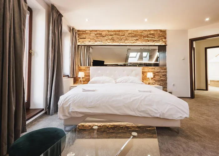 Dom V Strani Вилла Poniky