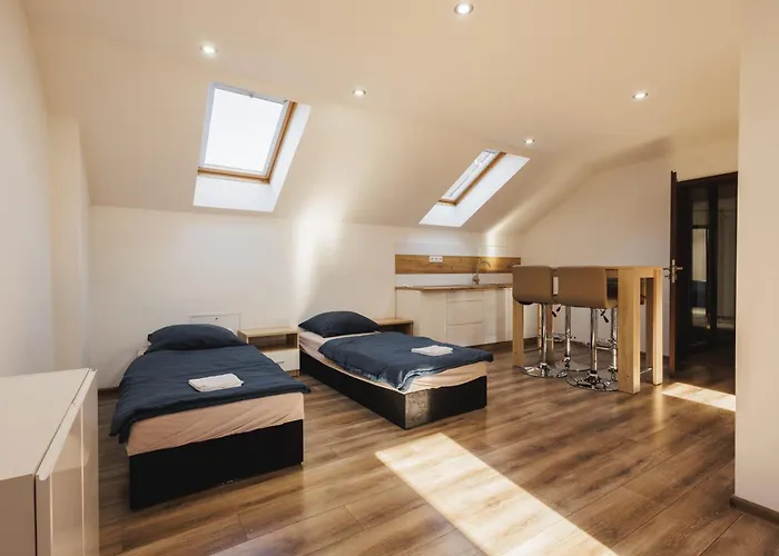 Dom V Strani * Poniky