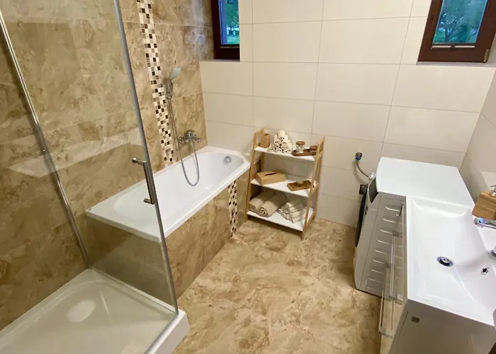 Dom V Strani Вилла *