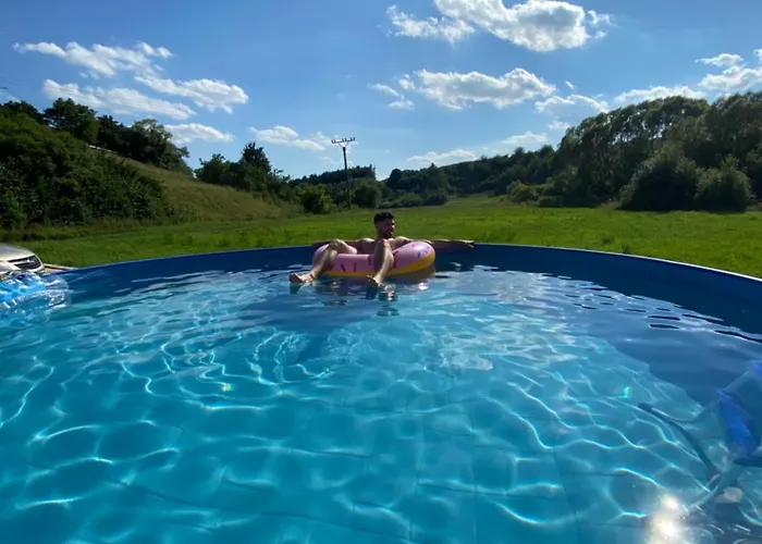 Dom V Strani Вилла